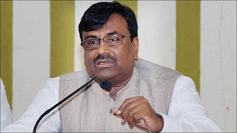 कोरोनाच्या पार्श्वभूमीवर सुधीर मुनगंटीवार यांचं मुख्यमंत्र्यांना पत्र, केली 'ही' मागणी...