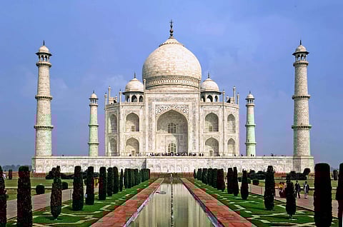 Taj-Mahal