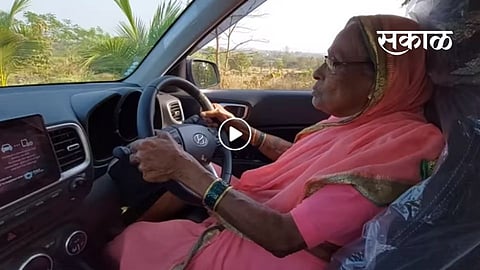 Thane, kalyan, dahagaon, confident woman,Drive Car, 89 year old woman Drive Car