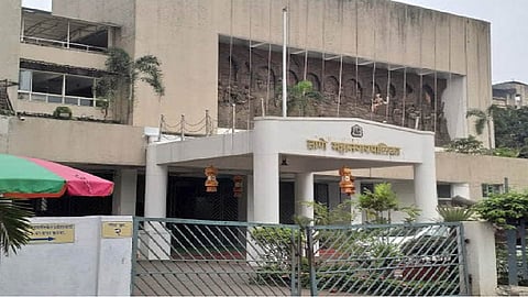 ७ नंतरही दुकानं सुरु ठेवली; ठाण्यात ७२ दुकानांना टाळं, पालिकेची धडक कारवाई