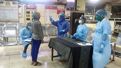 The students trapped in Kota finally reached Pune safely