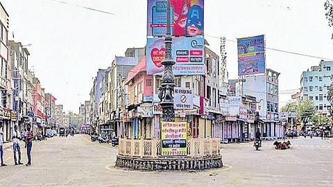 Traders strongly oppose Baramati Janata Curfew