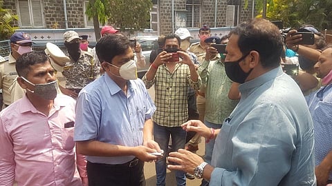 Video पाहा : कोणी आहे का? आमचे ऐकायला..., उदयनराजे