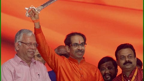 "प्राण जाये पर वचन न जाये' असं उद्धव ठाकरेंचं कार्य"