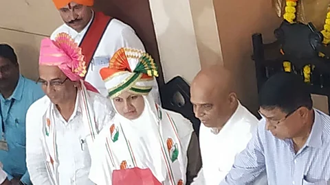 Nilofar Azarekar was elected mayor of Kolhapur