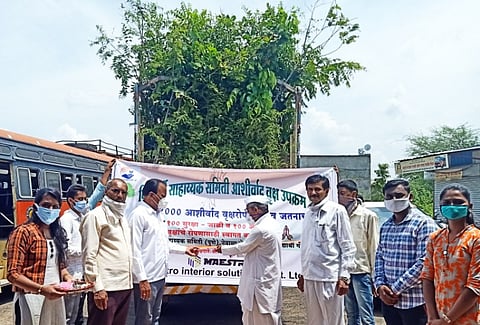 Commencement of tree planting in Nagar district on behalf of Student Committee Pune