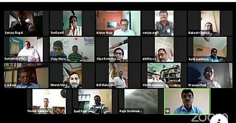 जेष्ठ नॅनो शास्त्रज्ञानी घेतला... विज्ञान-गणित शिक्षकांचा ऑनलाइन वर्ग