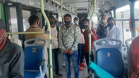 प्रवासी वाढले, पण पीएमपी बसची संख्या काही वाढेना