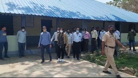 Work on the covid Center at Manmad lingered Nashik Marathi news