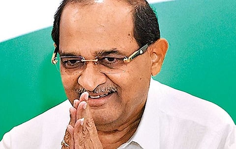 Kadu Patil-Vikhe Patil fighting in Satral Gram Panchayat