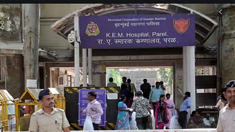 धक्कादायक! KEM रुग्णालयातील कॅन्टिनचं ठरतंय कोरोनाचं हॉटस्पॉट