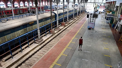 लॉकडाऊनचा रेल्वेला मोठा आर्थिक फटका; तब्बल इतक्या कोटींचा झाला तोटा