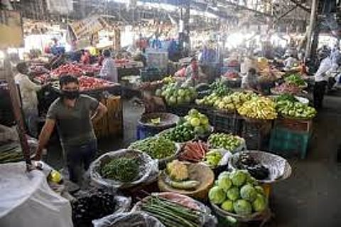 भाजीपाल्याच्या गाड्या कल्याण-डोंबिवली पालिकेला डोईजड! योग्य नियोजन करण्याची कर्मचाऱ्यांचीच मागणी