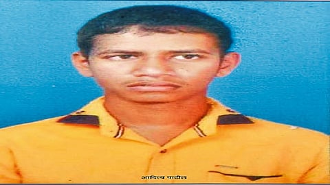 Blind Student Earned 85 Percent Marks In The Tenth Kolhapur Marathi News