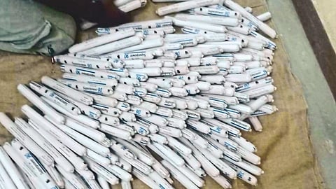 Six boxes of gelatin found in the car two person arrested