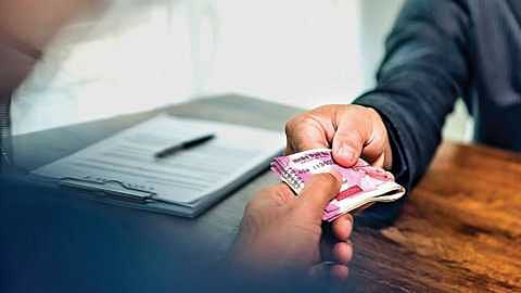 थदाळे सोसायटीचा शिपाई तब्बल 57 महिने पगारापासून वंचित!