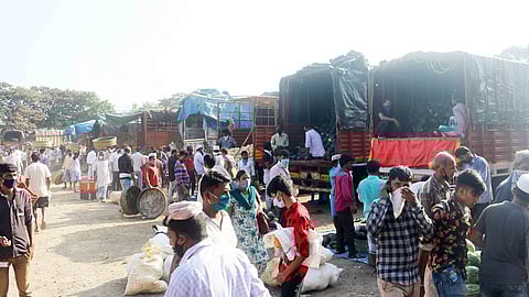 धक्कादायक : पीएमसी मार्केट कोरोनाच्या विळख्यात