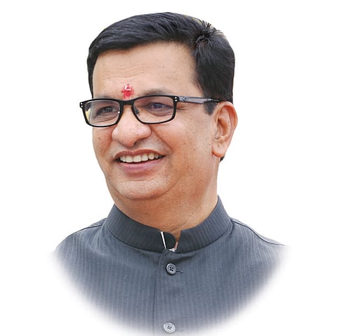 Balasaheb Thorat criticizes Fadnavis marathi news