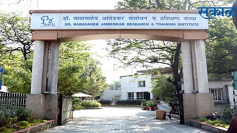 nagpur student not getting fellowship by barti from 2018