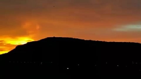 beautiful Photos and videos of Shivneri are going viral