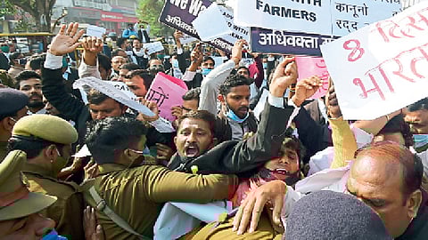 Bharat Bandh: देशभर शेतकरी संघटना रस्त्यांवर; बंदला संमिश्र प्रतिसाद