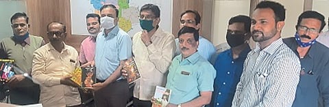 Four hundred books collected in four days for covid center at islampur