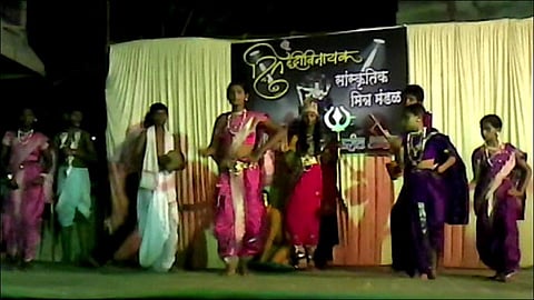 धुळे: मूकबधिर विद्यार्थ्यांचीही श्री गणेश आराधना!