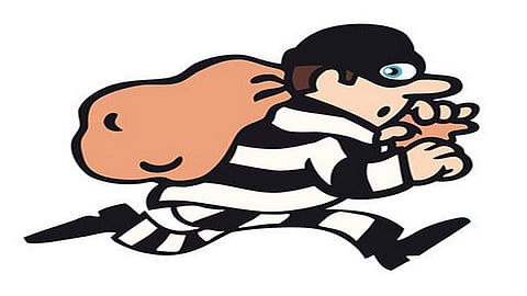 theft in sangli area zare village one time three shops are shifted by a theft 10 lakh rupees in sangli