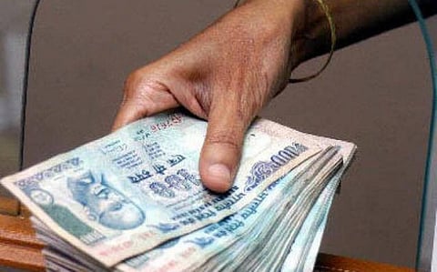 कामगारांचे पगार करण्यासाठी "लॉकडाउन'मधून तीन दिवस सूट