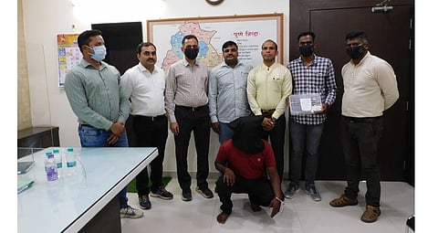 सिंहगड रस्ता परिसरात 'बटऱ्याभाई' सापडला पोलिसांच्या जाळ्यात