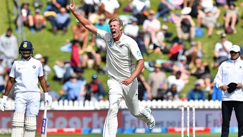 INDvsNZ : जेमिसनपुढे भारतीय फलंदाजांचे लोटांगण; पृथ्वी, पुजारा, विहारीचे अर्धशतक