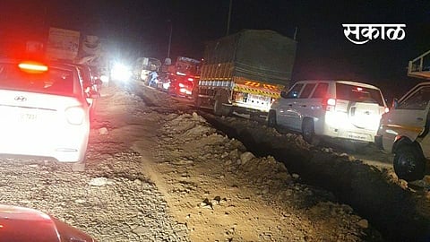 पिंपरी-चिंचवड : मोशी-वडमुखवाडी रस्त्यावरील वाहतूक कोंडीचं करायचं काय?