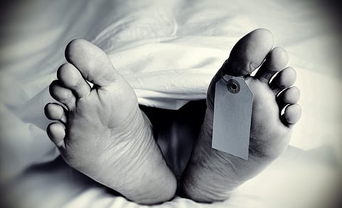 The son accepted the father's body four days later