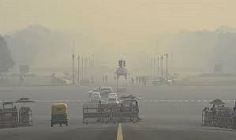 दिल्लीत फुटला प्रदूषणाचा ‘बाँब’