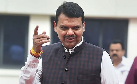 अन् अजित पवारांसमोरच फडणवीस म्हणतात, माझा आवाज...
