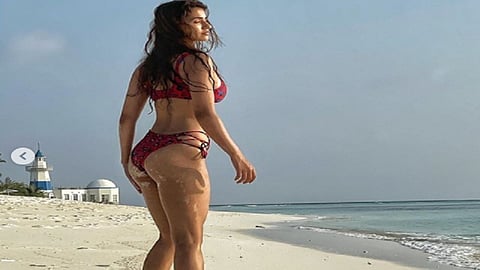 disha patani bikini looks viral on instagram tiger mom comment on her