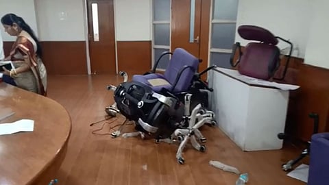 fighting in meera bhainder Municipal corporation