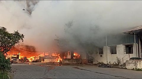 furniture company caught fire in hingana MIDC in nagpurfurninture company caught fire in hingana MIDC in nagpur