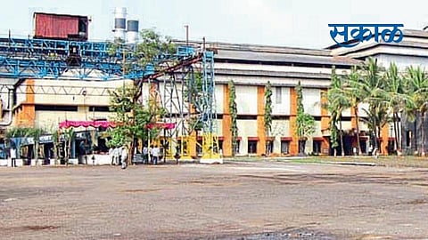 Gadhinglaj Factory Transfer Issue Pending Kolhapur Marathi News