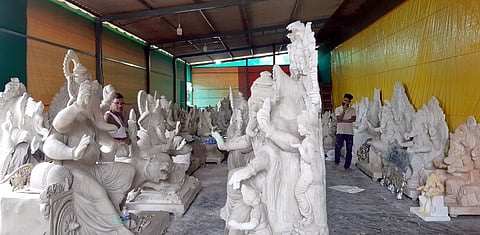 Losses Of Ganesha Sculptors Kolhapur Marathi News