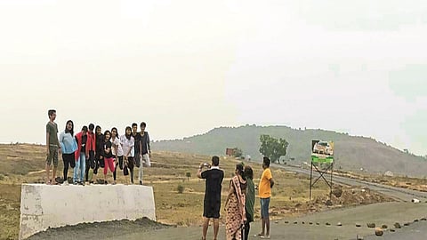 प्रेमीयुगुलांसह हौशे नवशे गवश्यांनी घराबाहेर पडण्यापुर्वी ही बातमी वाचा
