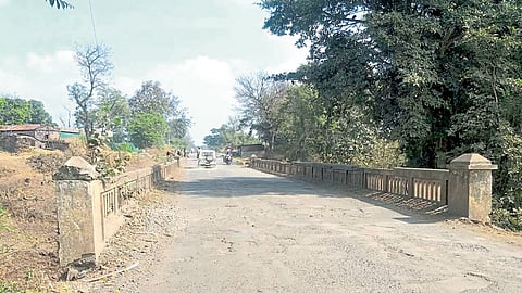 कोकण- पश्चिम महाराष्ट्राला जोडणारा ऐतिहासिक "कोकणद्वार' पाडणार