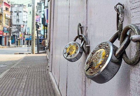 Action by police if shops are started in Ichalkaranji