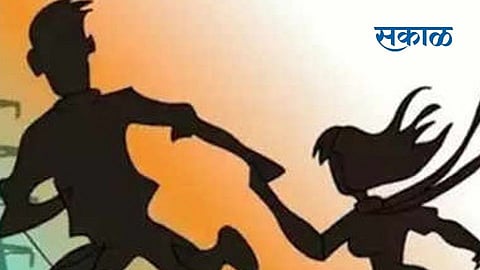 Teacher suspended for falling in love with PA Nagpur crime news