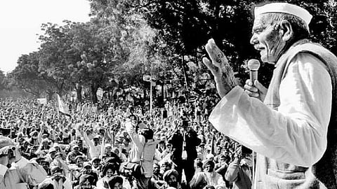 mahendra singh tikait.