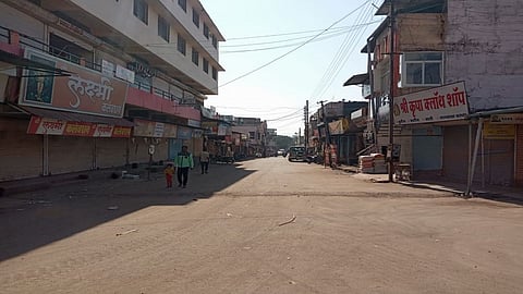 Bharat Band Updates : कृषी कायद्याविरोधात शेतकरी आक्रमक; मल्हारपेठेत कडकडीत बंद