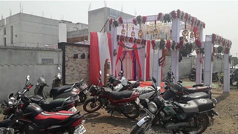 thousands of people present in marriage ceremony even in corona time in saoner of nagpur