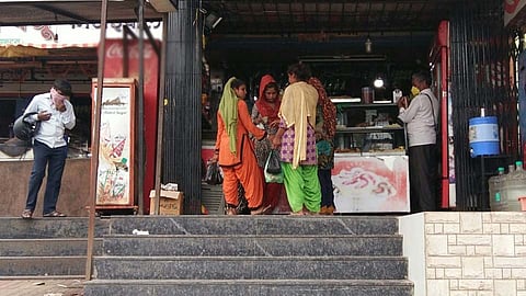 मोशीमध्ये 'जनता कर्फ्यू'ला हरताळ, रविवारप्रमाणेच आजचं चित्र