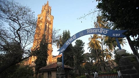 मुंबई विद्यापीठात कोल्हापूर आणि जळगावच्या विद्यार्थ्यांचा राडा..