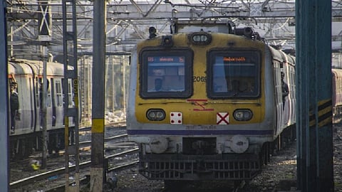 mumbai-local.jpg